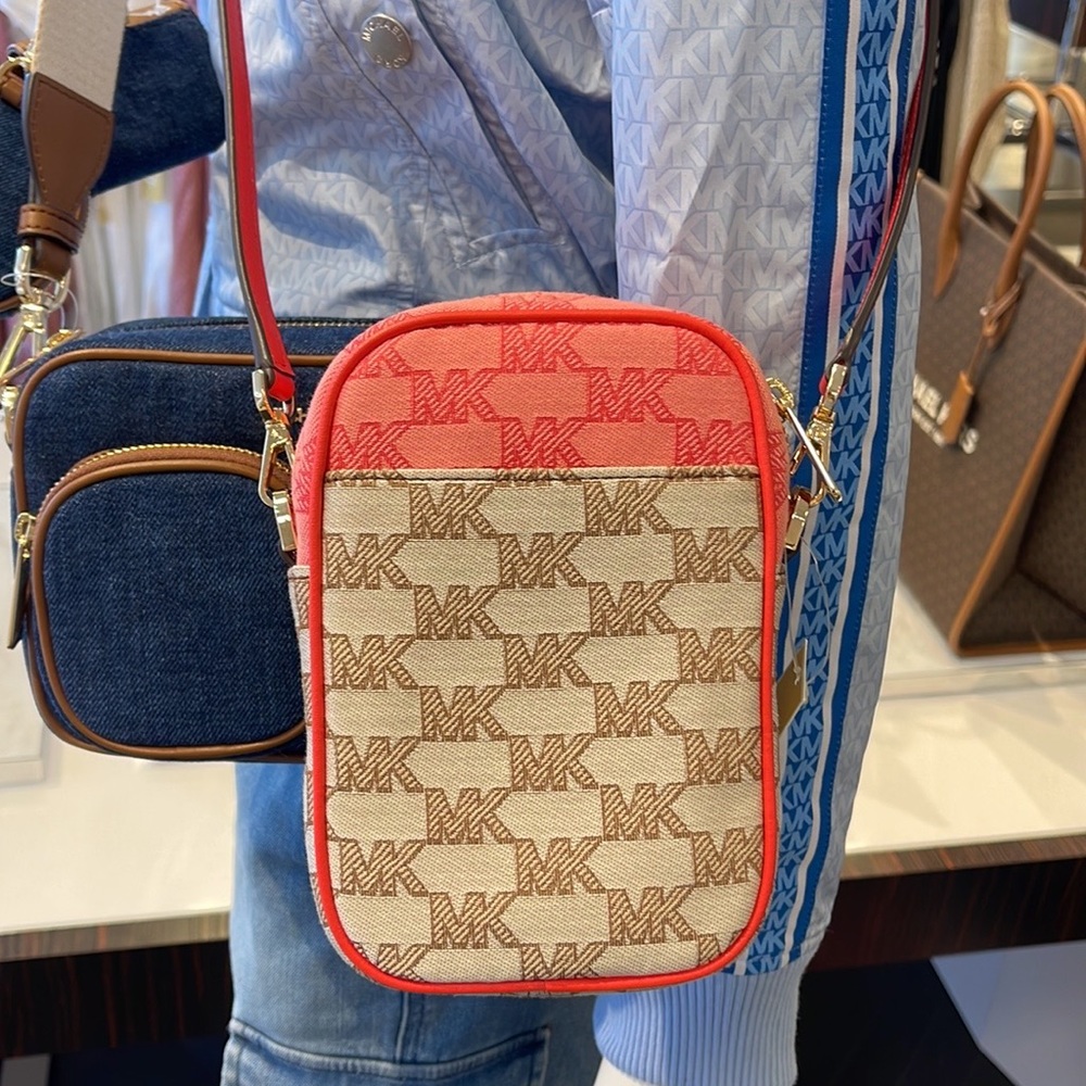 Michael Kors Sloan Editor Small Phone Logo Jacquard Crossbody
Grapefruit Multi - Picture 10 of 16